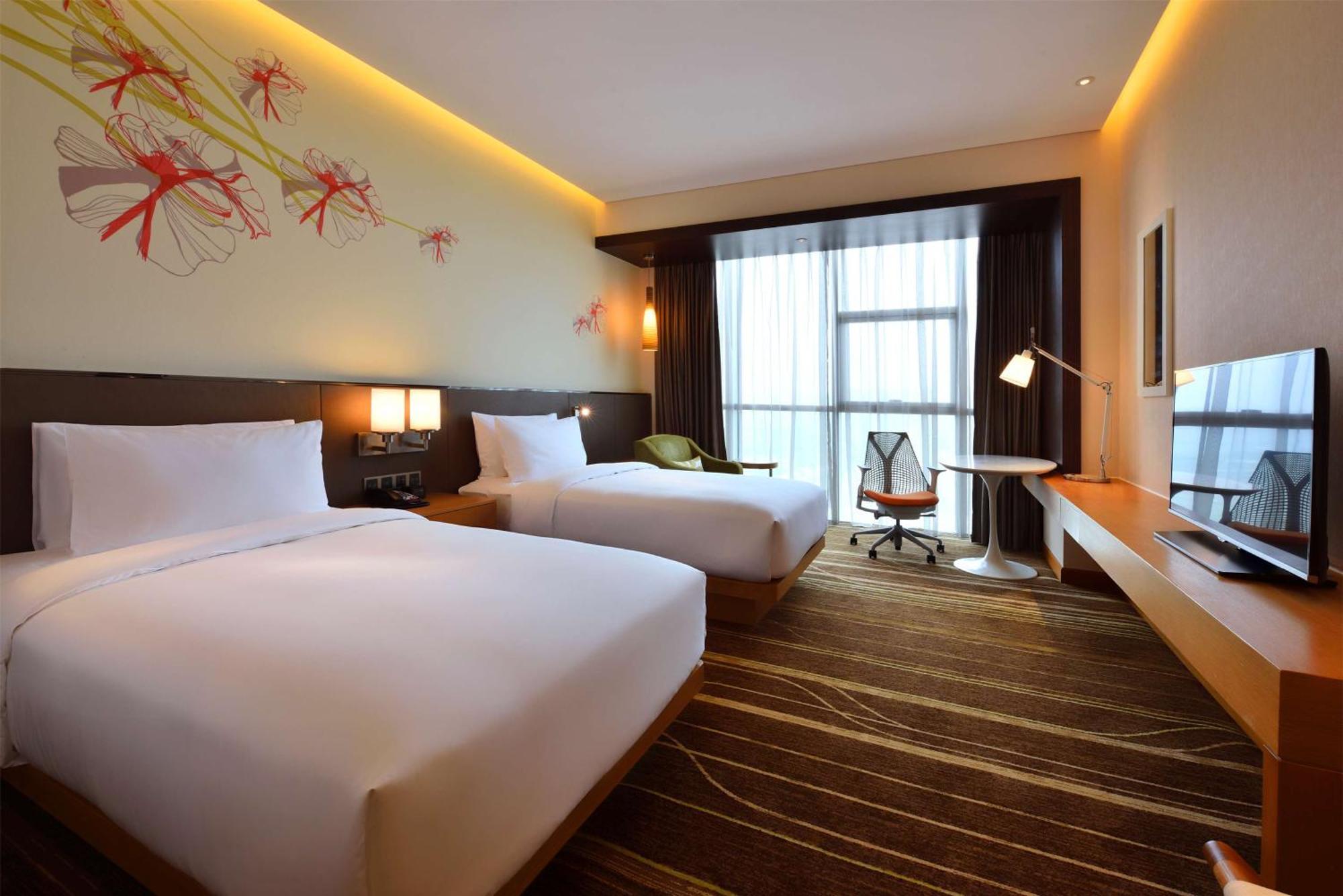 Hilton Garden Inn Chengdu Huayang Esterno foto